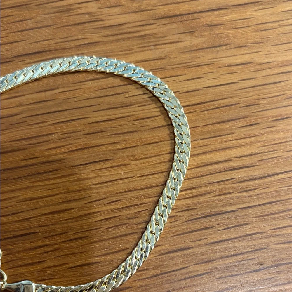 Kendra Scott Herringbone Gold Chain Bracelet - Picture 3 of 3